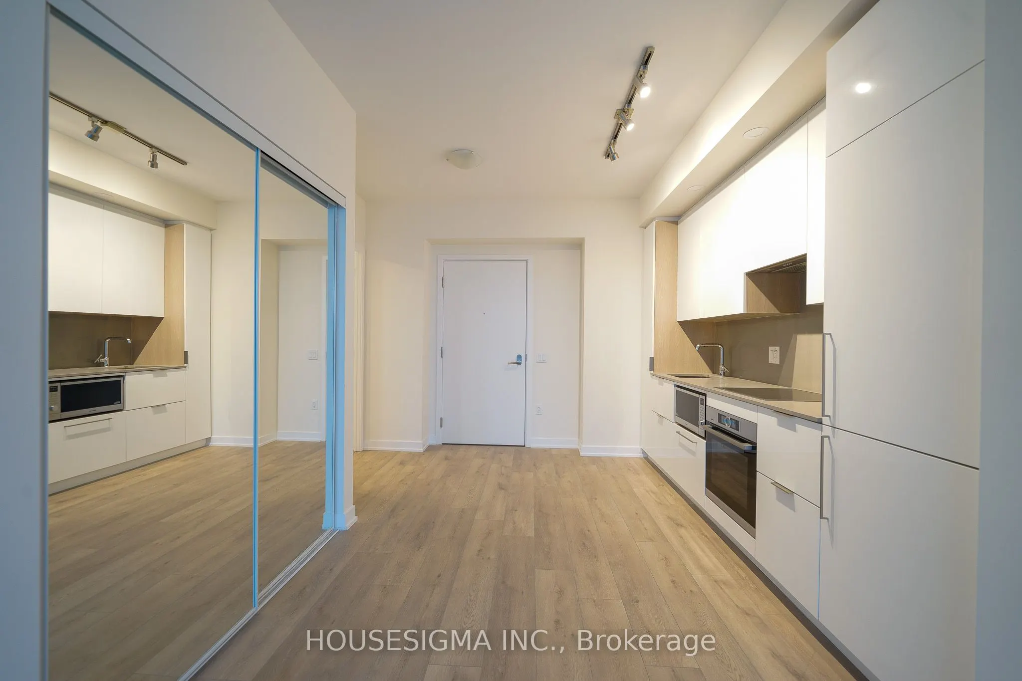 28 Freeland Street, #4803