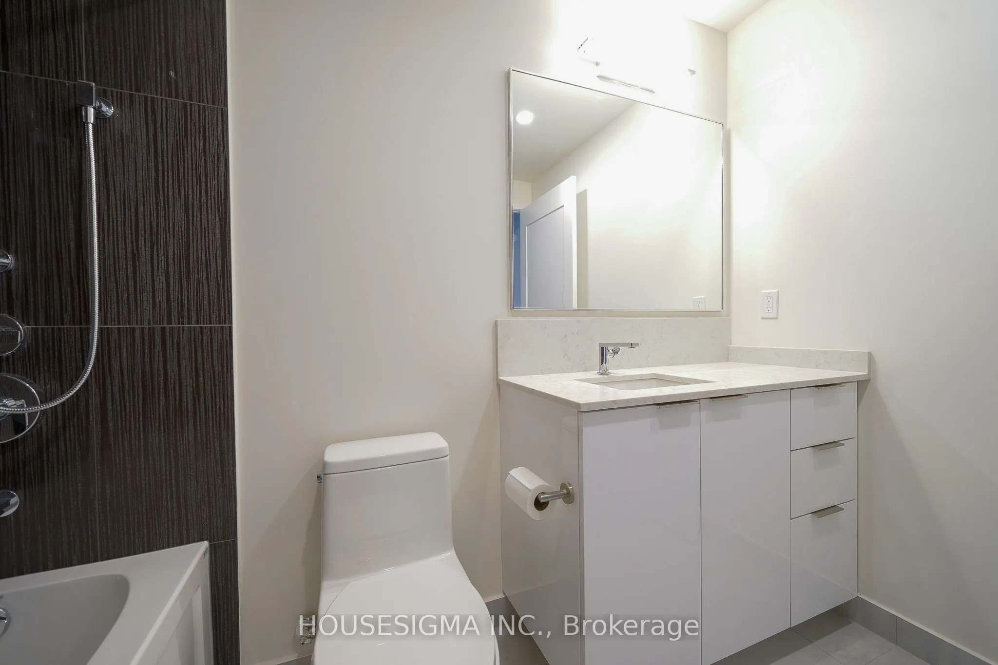 28 Freeland Street, #4803