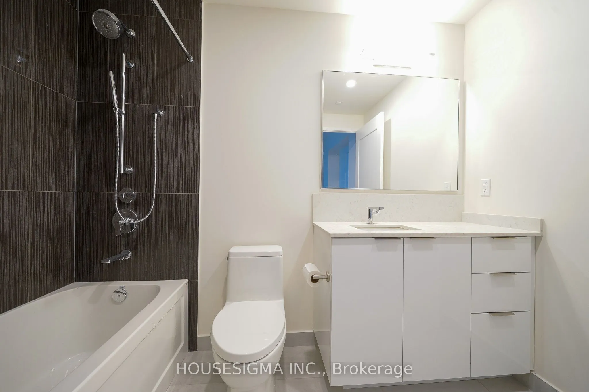 28 Freeland Street, #4803