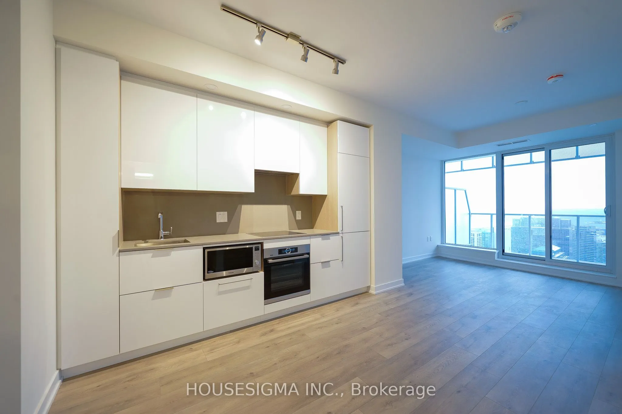 28 Freeland Street, #4803