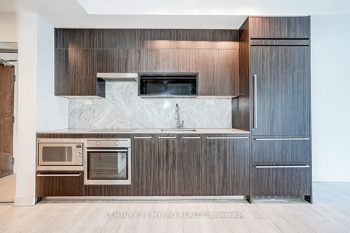 90 Queens Wharf Road, #210