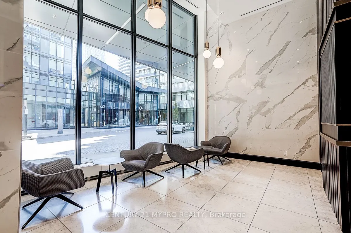 90 Queens Wharf Road, #210