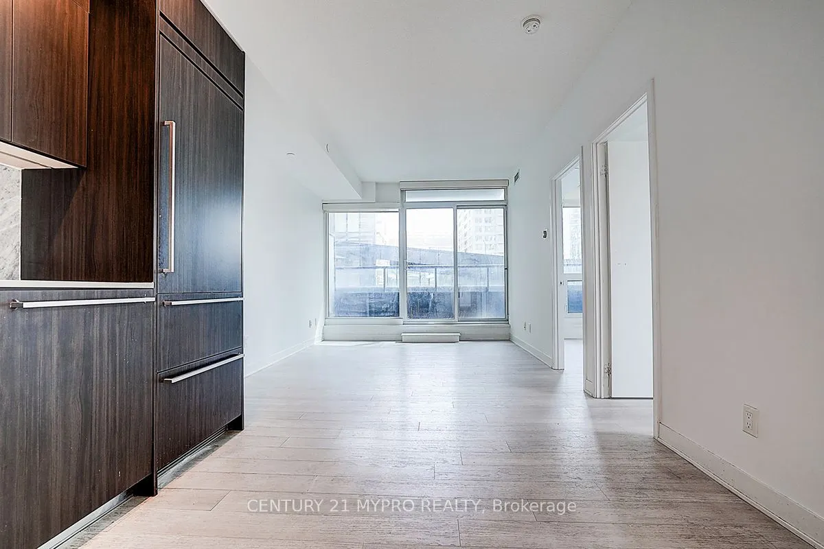 90 Queens Wharf Road, #210