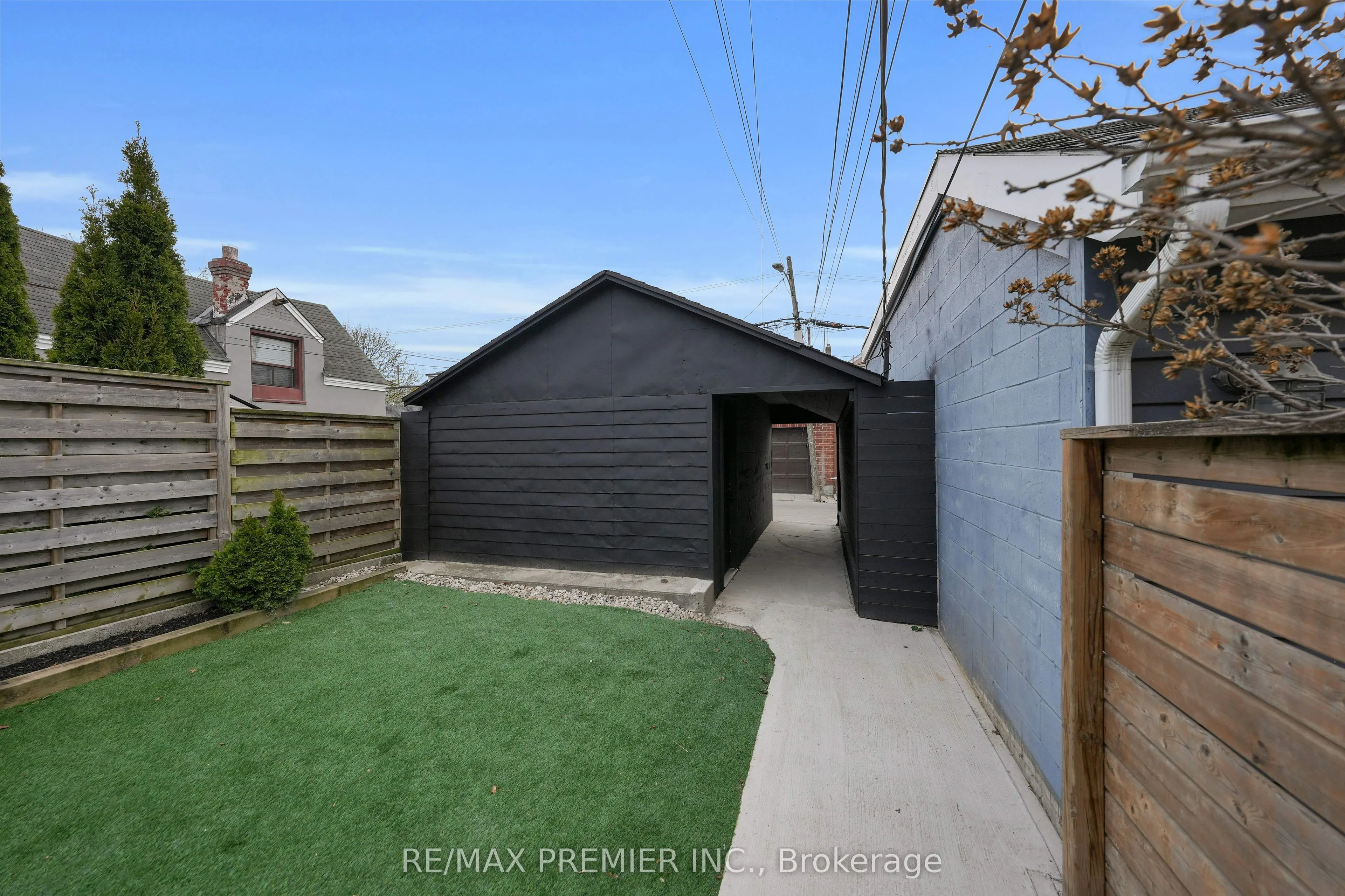 388 Crawford Street