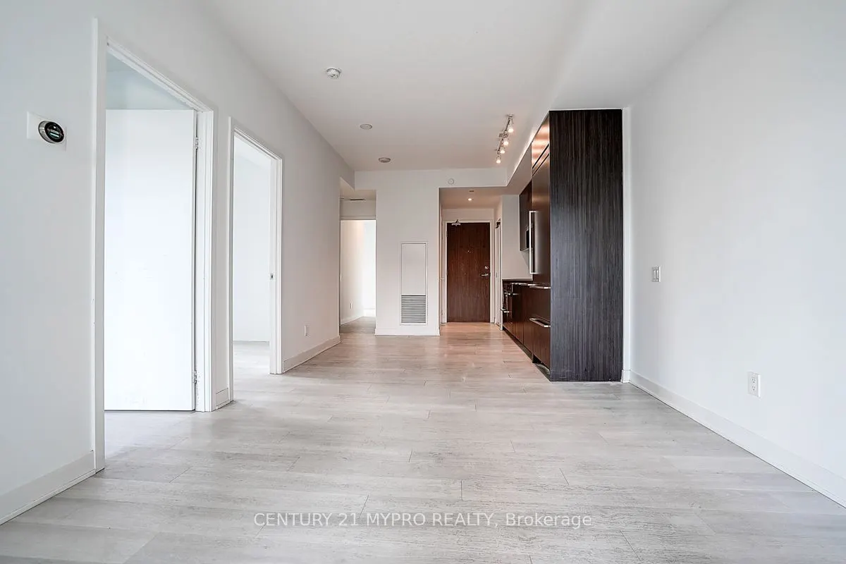 90 Queens Wharf Road, #210