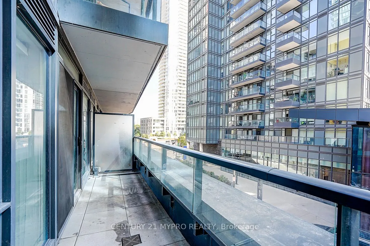 90 Queens Wharf Road, #210