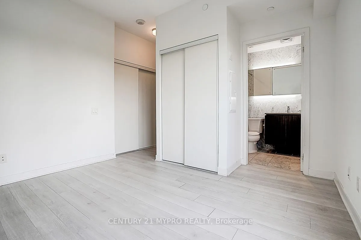 90 Queens Wharf Road, #210