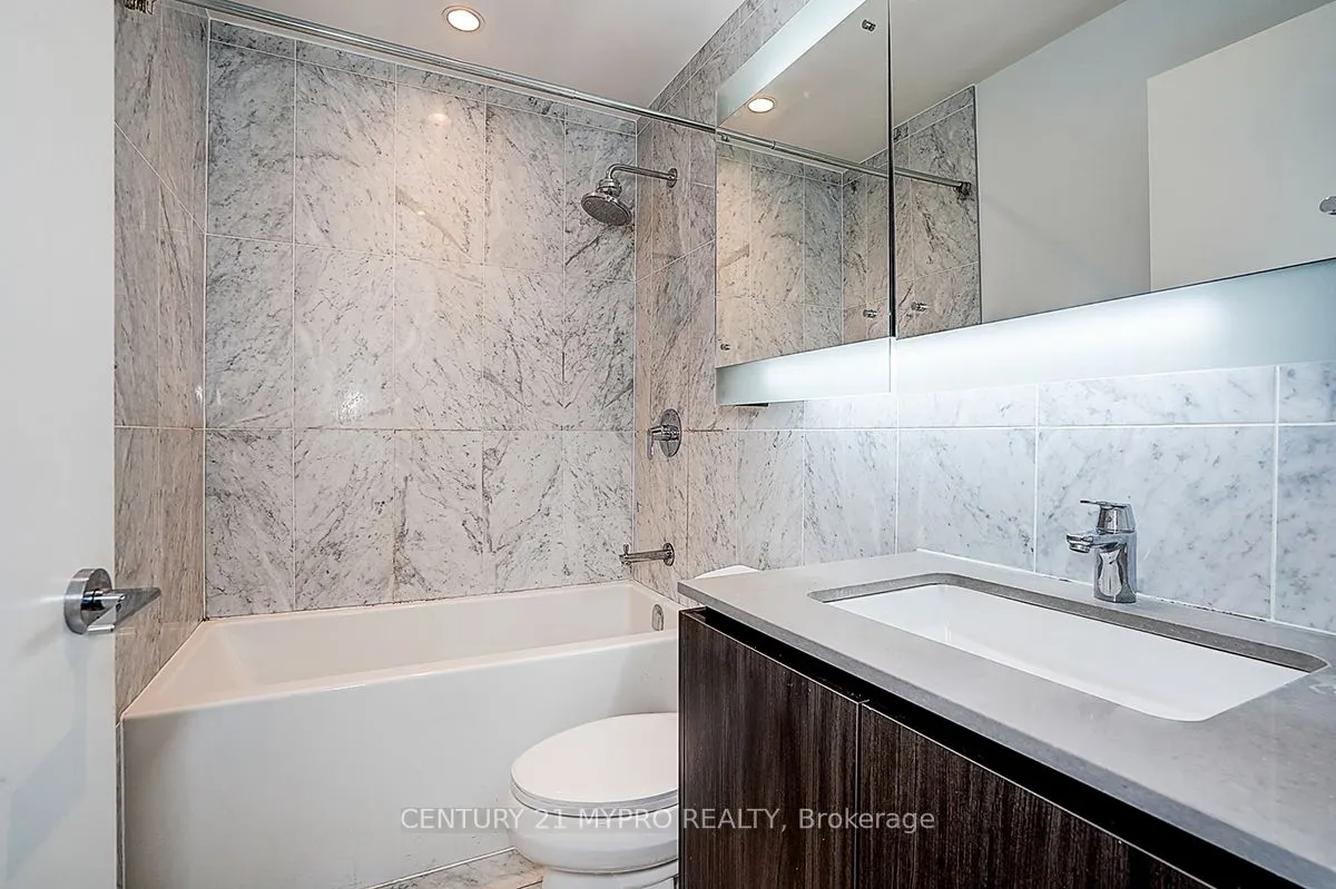 90 Queens Wharf Road, #210