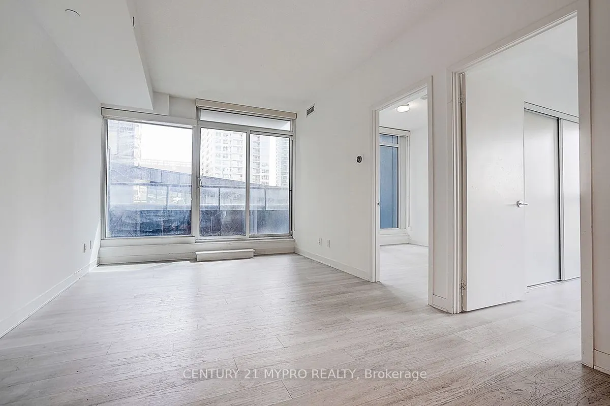 90 Queens Wharf Road, #210