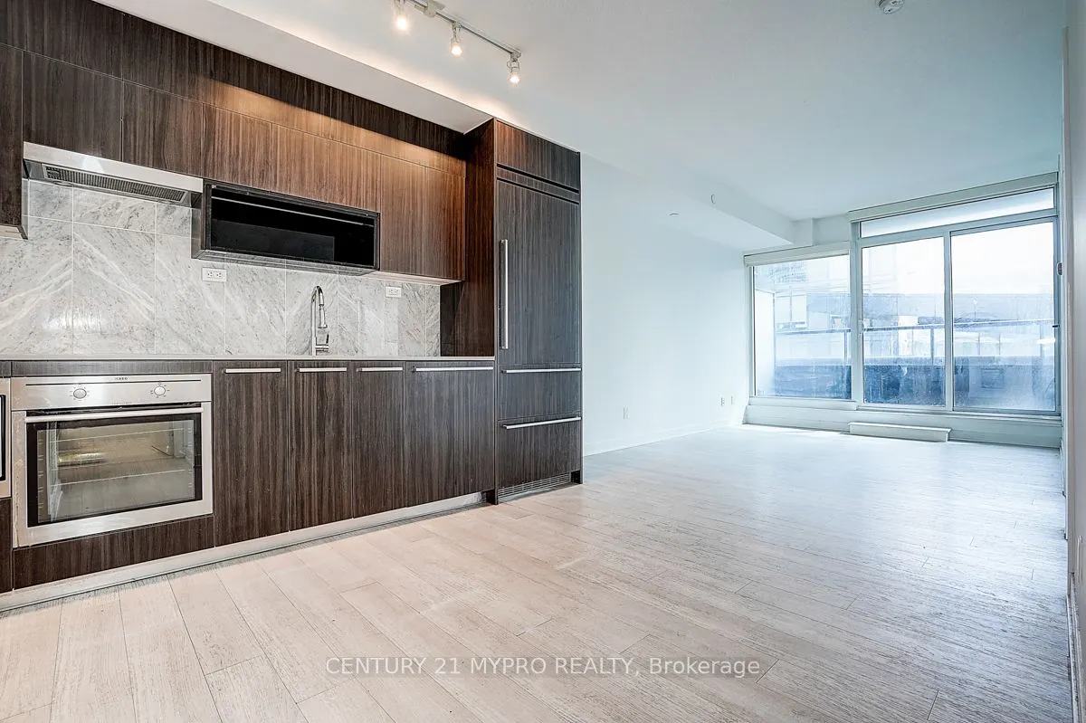 90 Queens Wharf Road, #210
