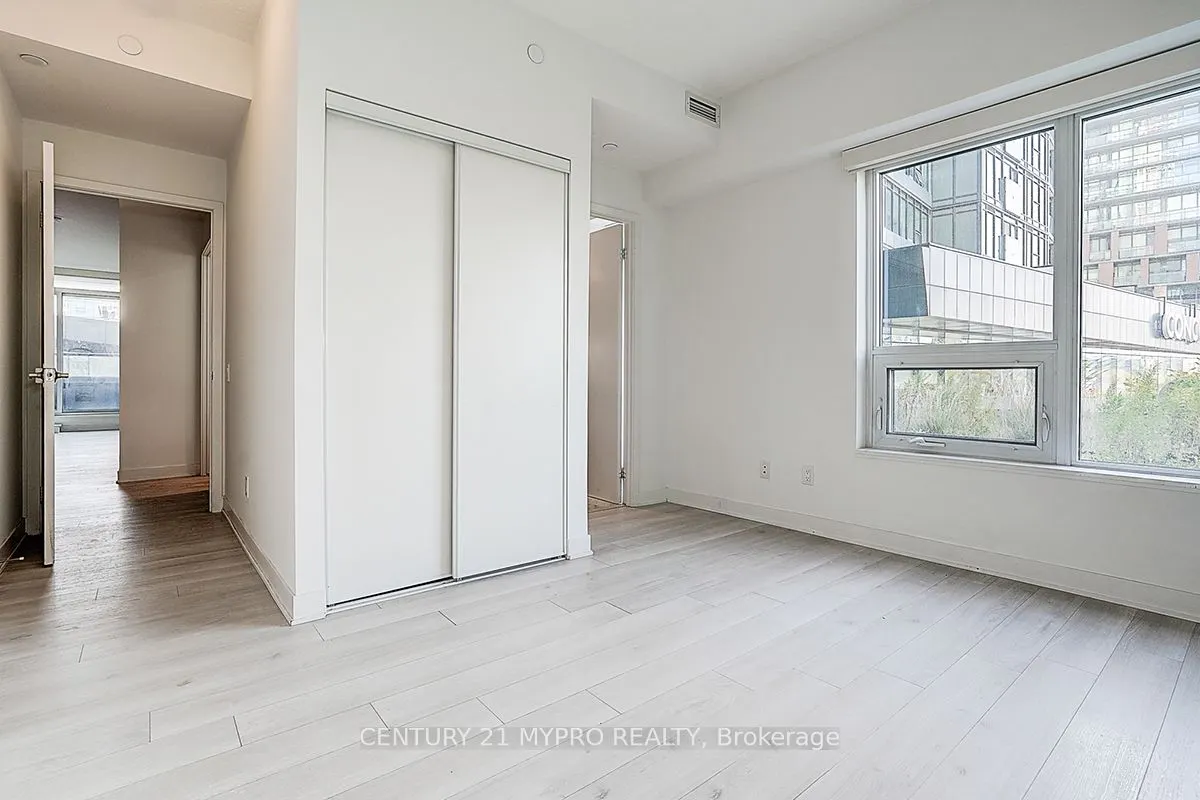 90 Queens Wharf Road, #210