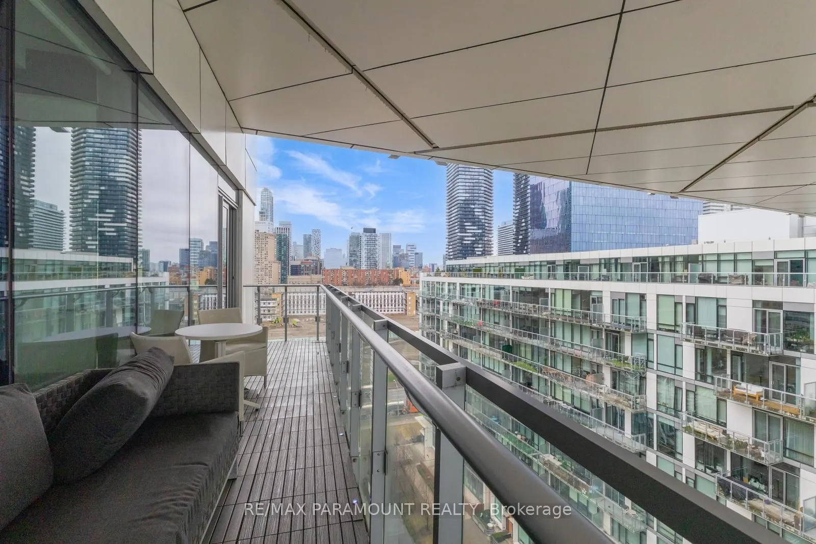39 Queens Quay E, #1101