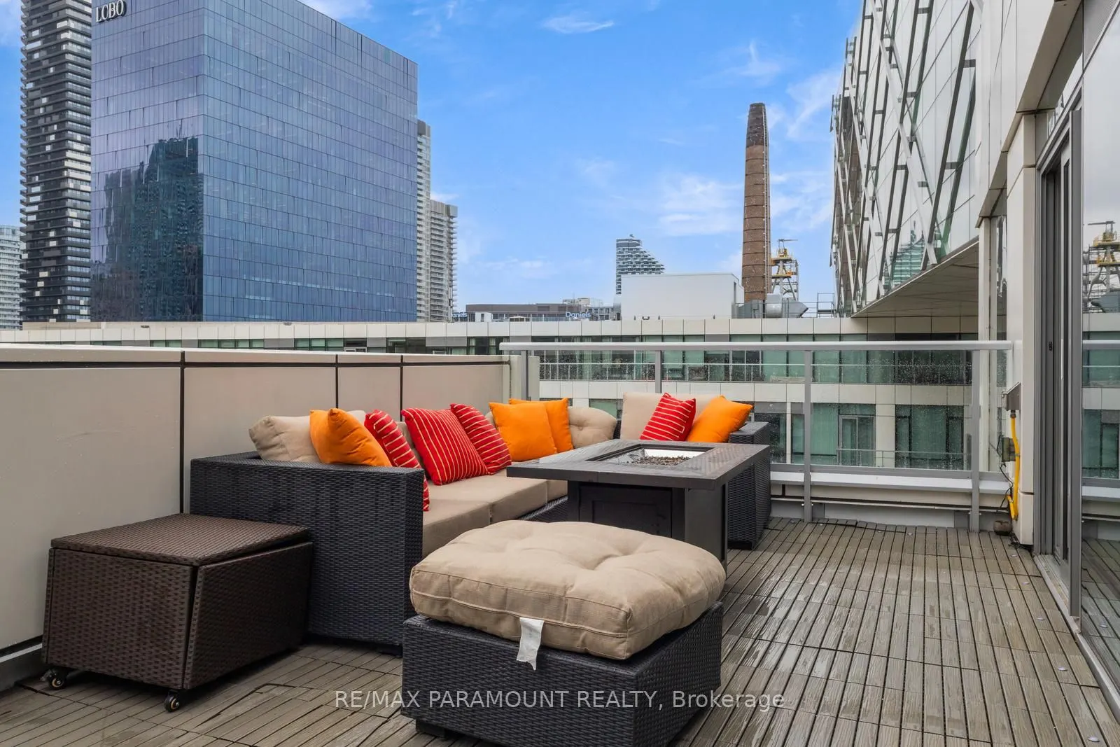 39 Queens Quay E, #1101