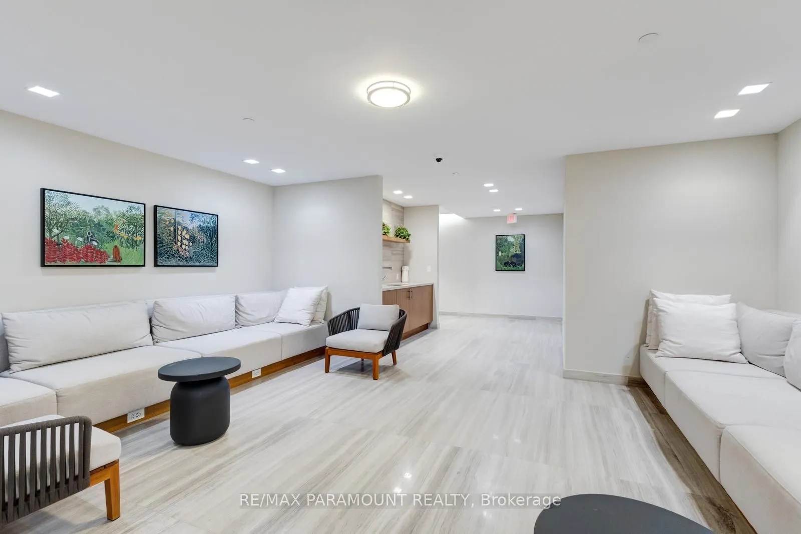 39 Queens Quay E, #1101