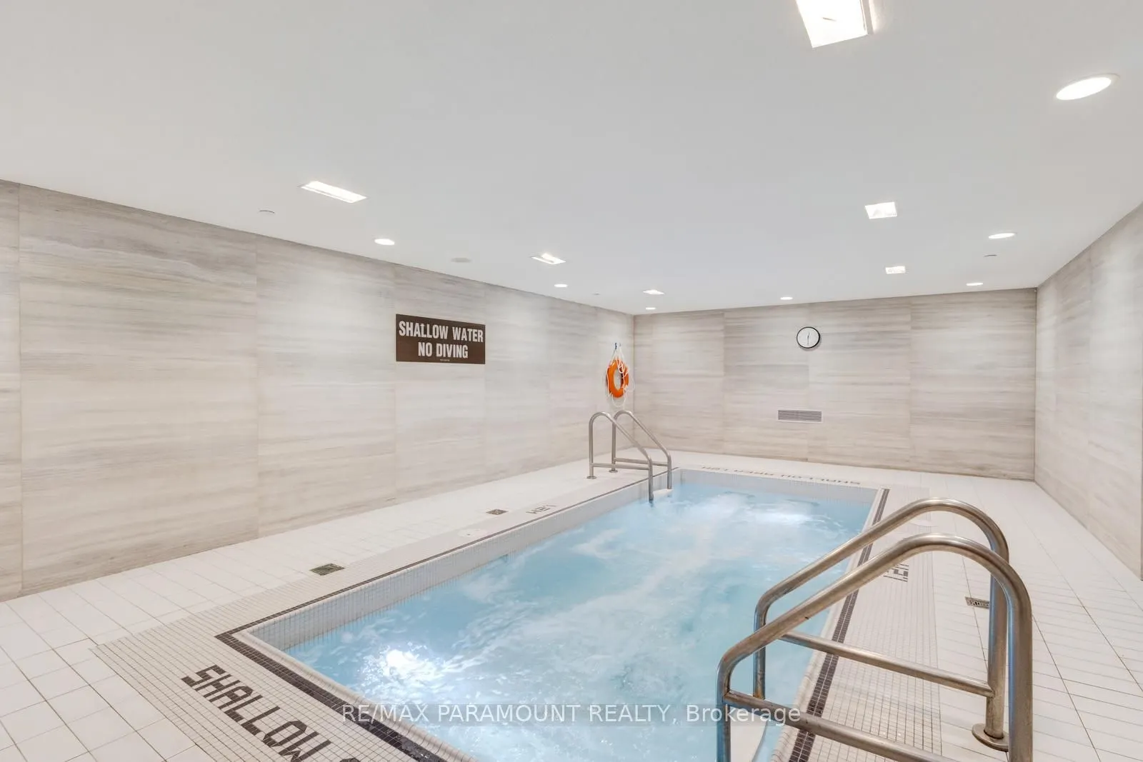 39 Queens Quay E, #1101