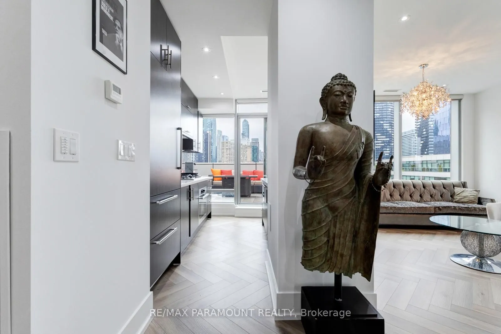 39 Queens Quay E, #1101