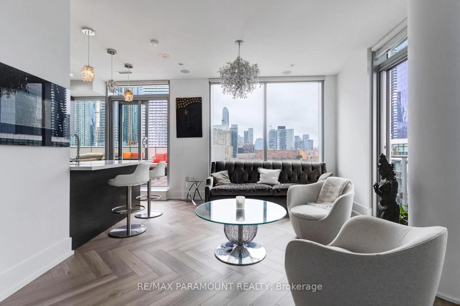 39 Queens Quay E, #1101