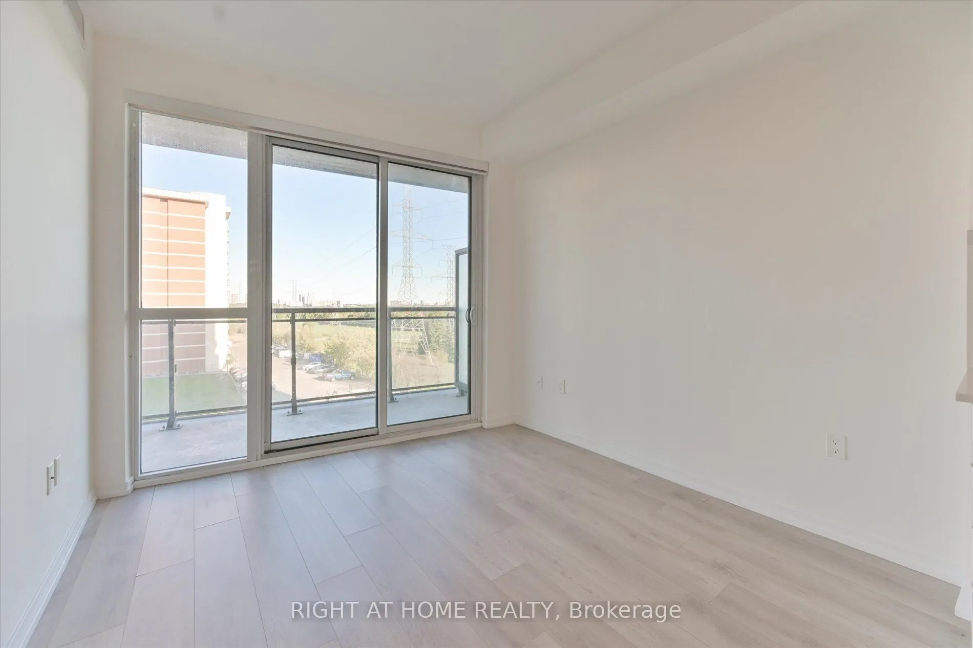 3237 Bayview Avenue, #507