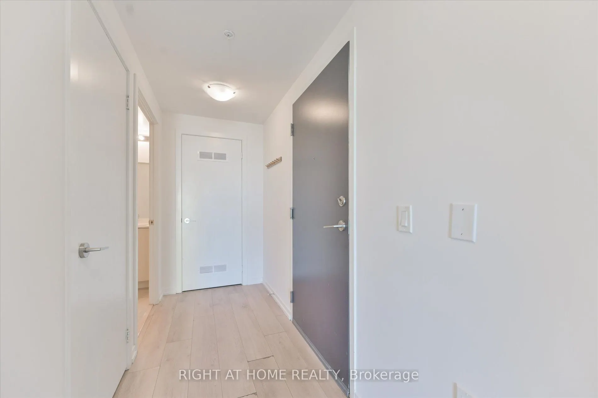 3237 Bayview Avenue, #507