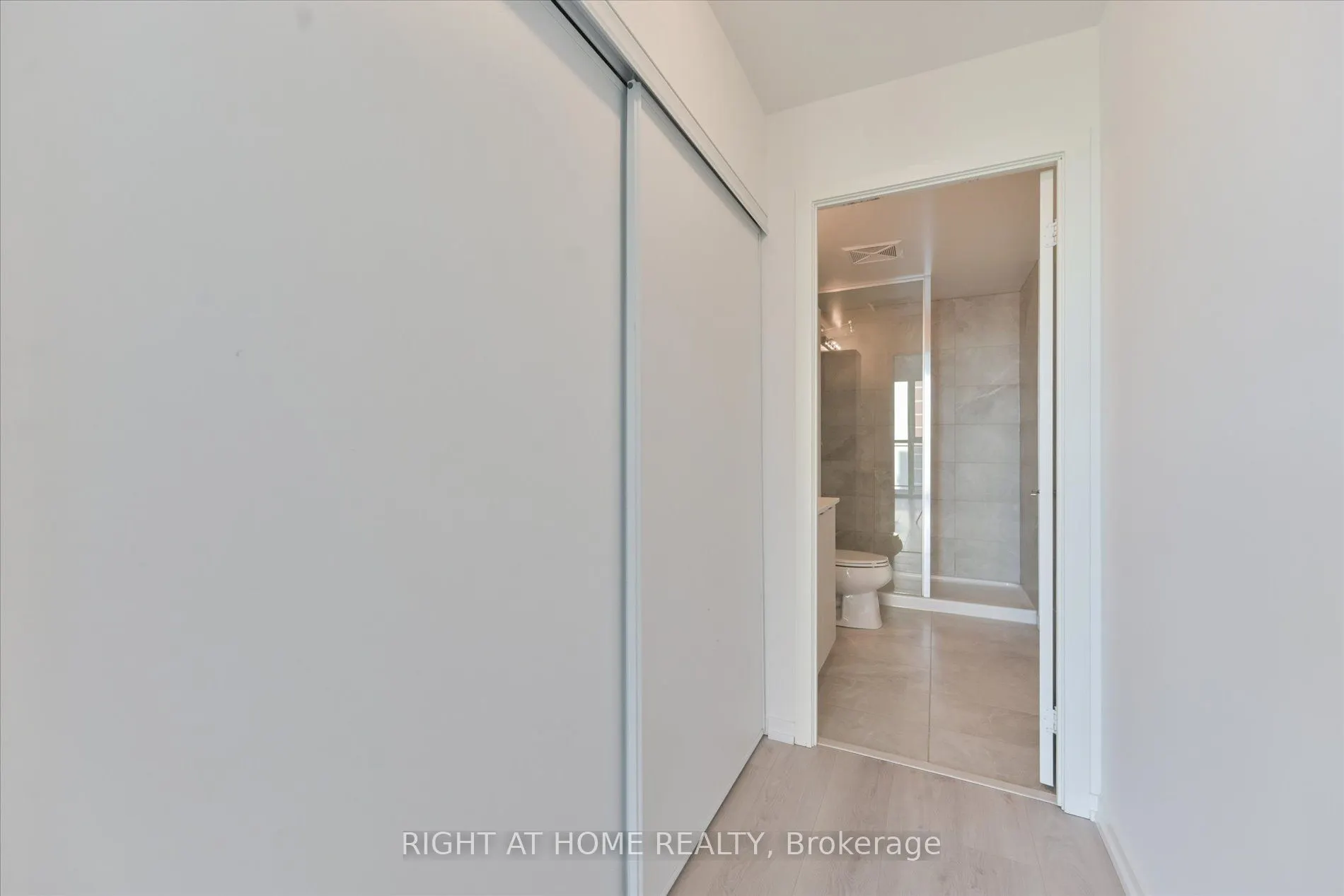 3237 Bayview Avenue, #507