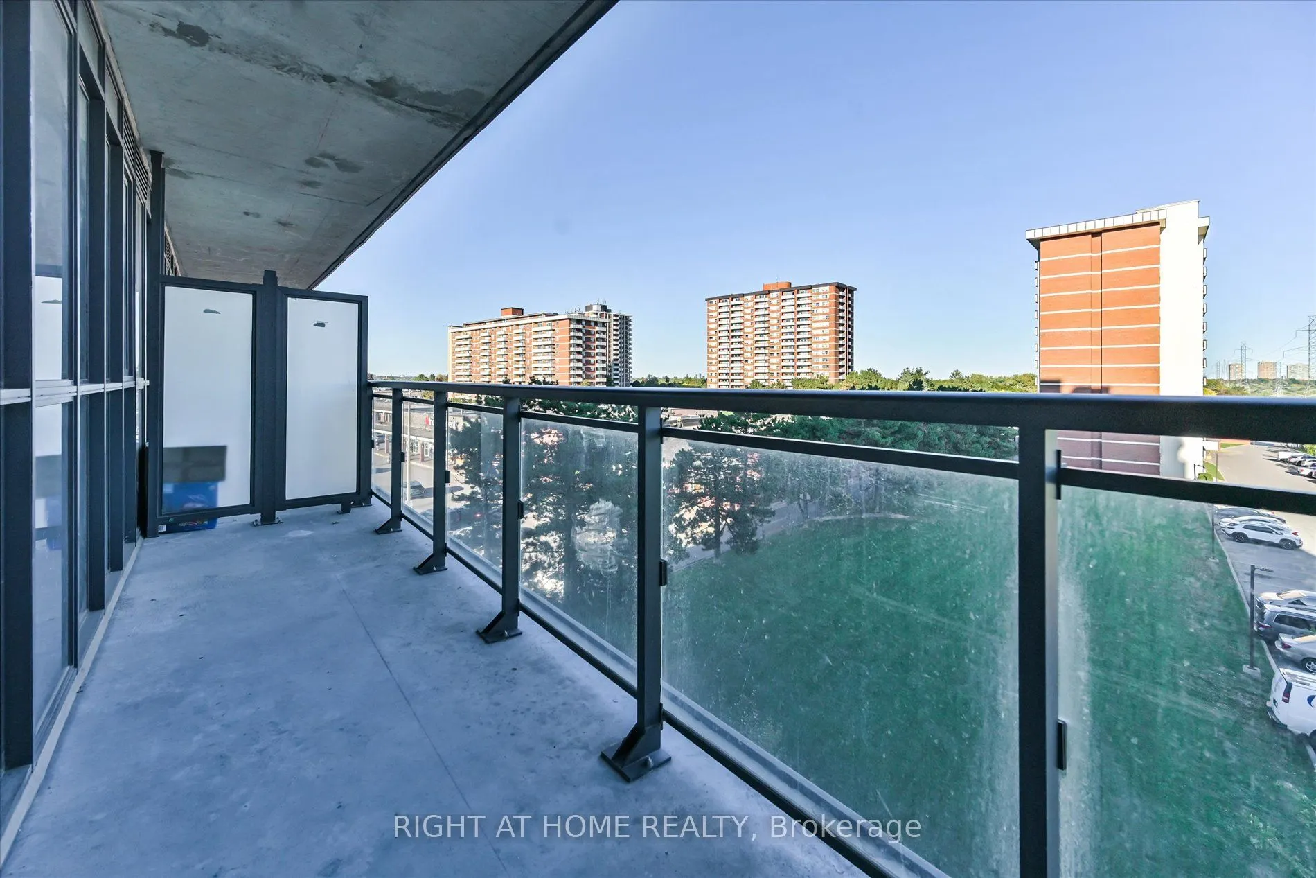 3237 Bayview Avenue, #507