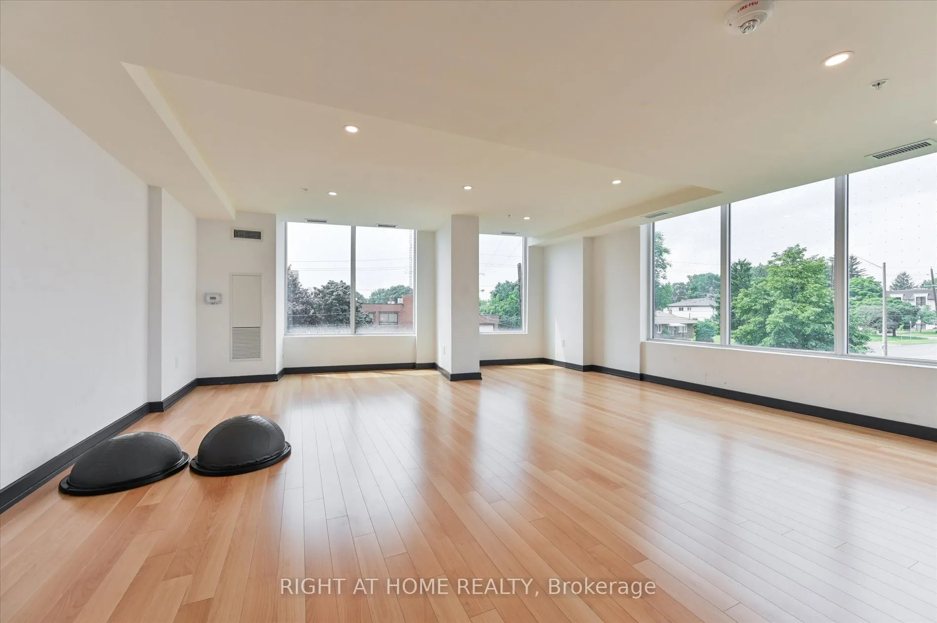 3237 Bayview Avenue, #507