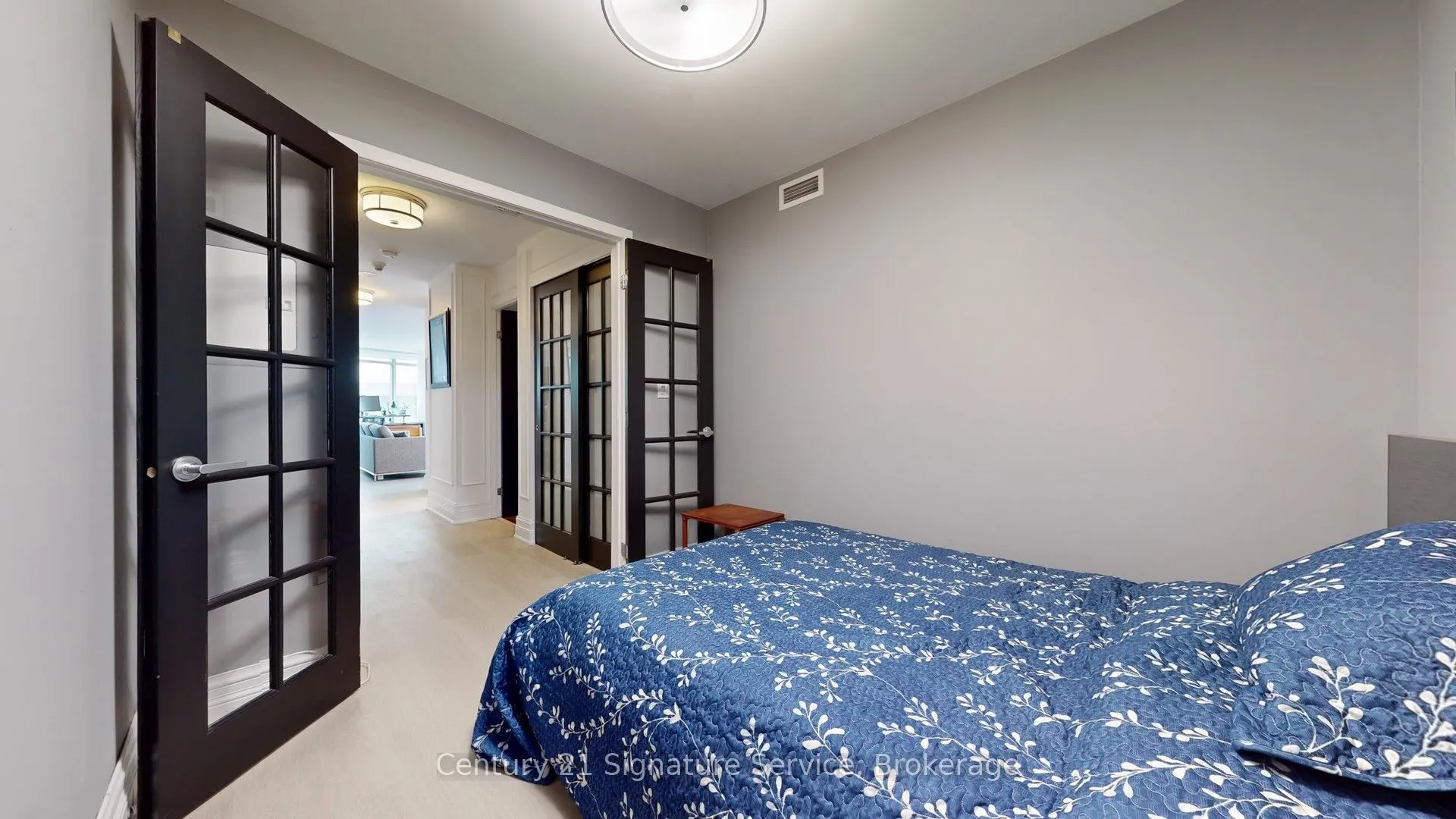 81 Navy Wharf Court, #315