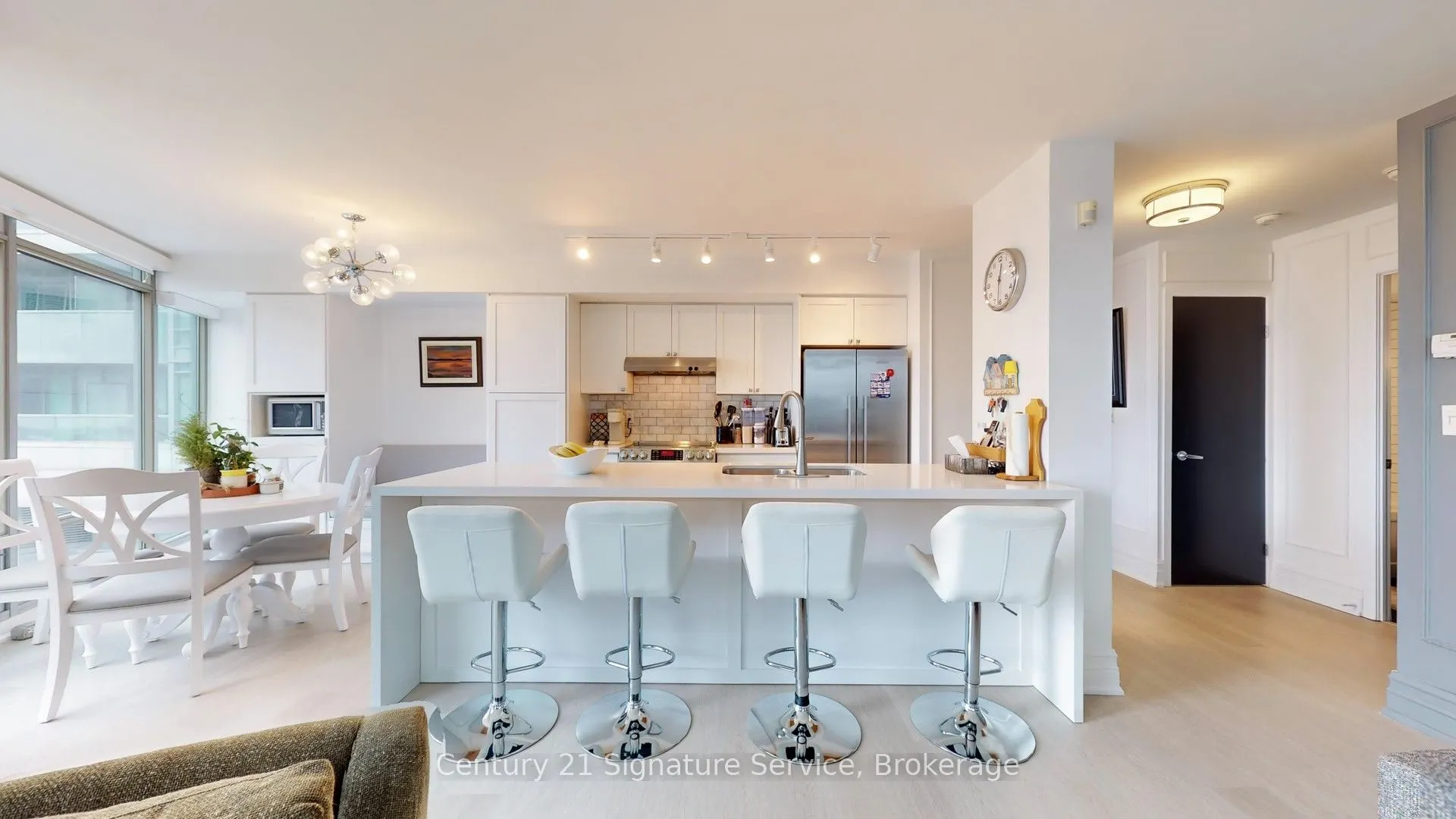 81 Navy Wharf Court, #315