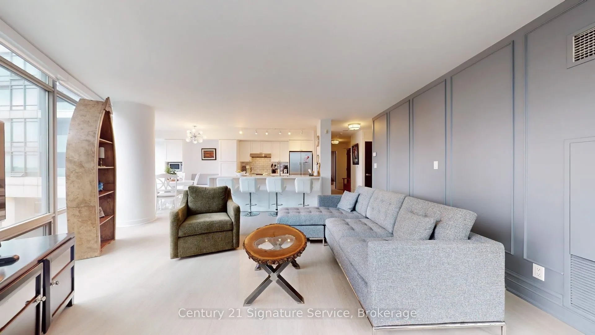 81 Navy Wharf Court, #315