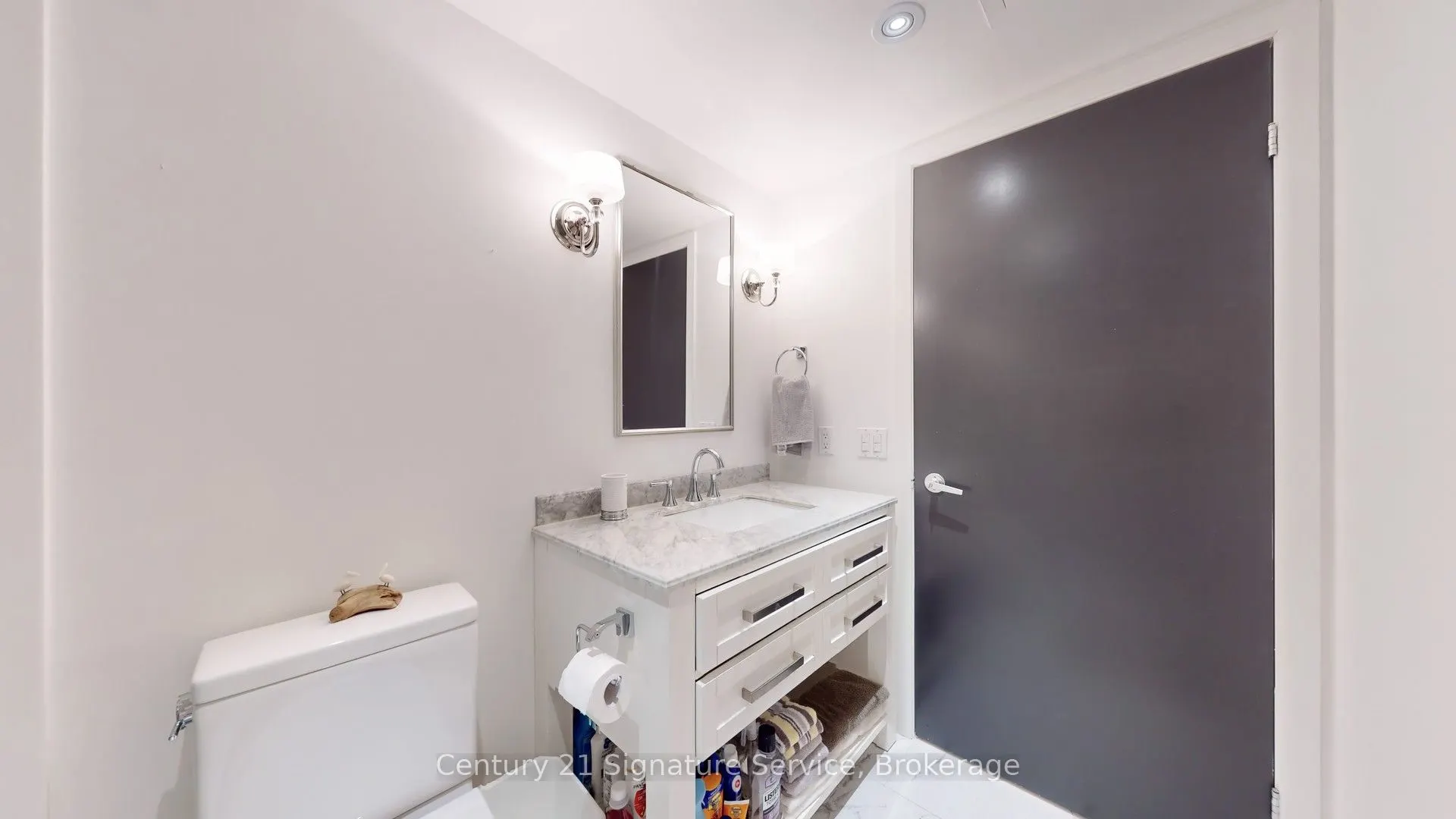 81 Navy Wharf Court, #315