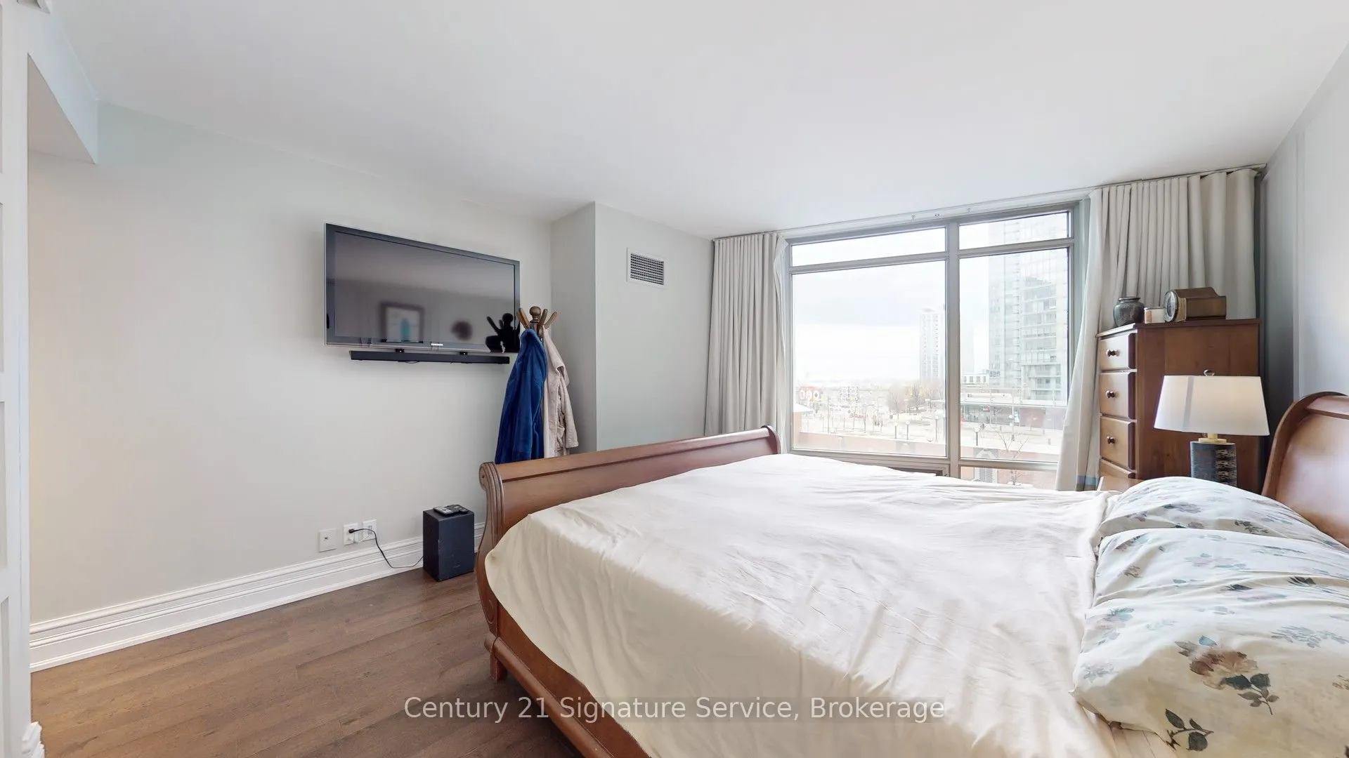 81 Navy Wharf Court, #315