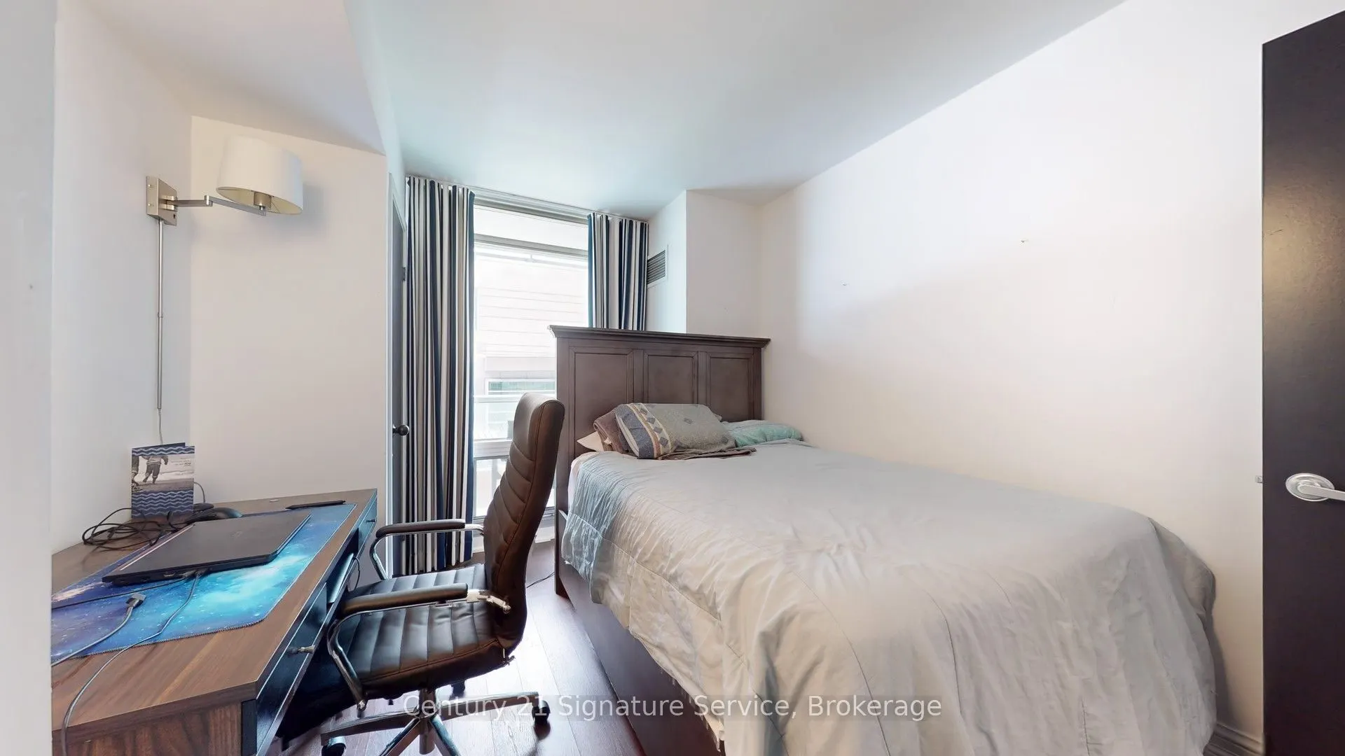 81 Navy Wharf Court, #315