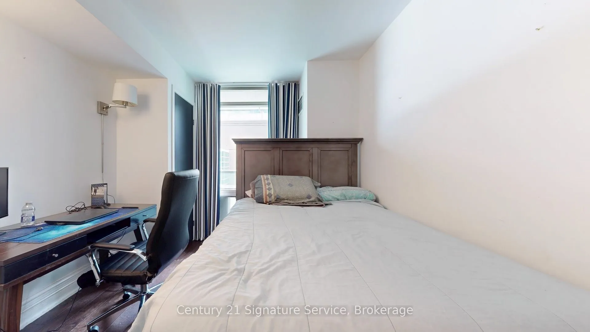81 Navy Wharf Court, #315