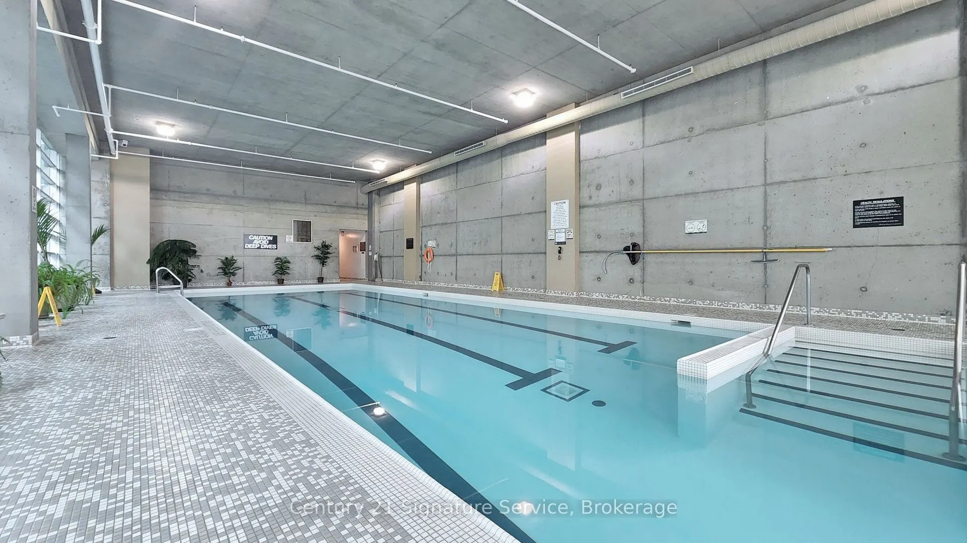 81 Navy Wharf Court, #315