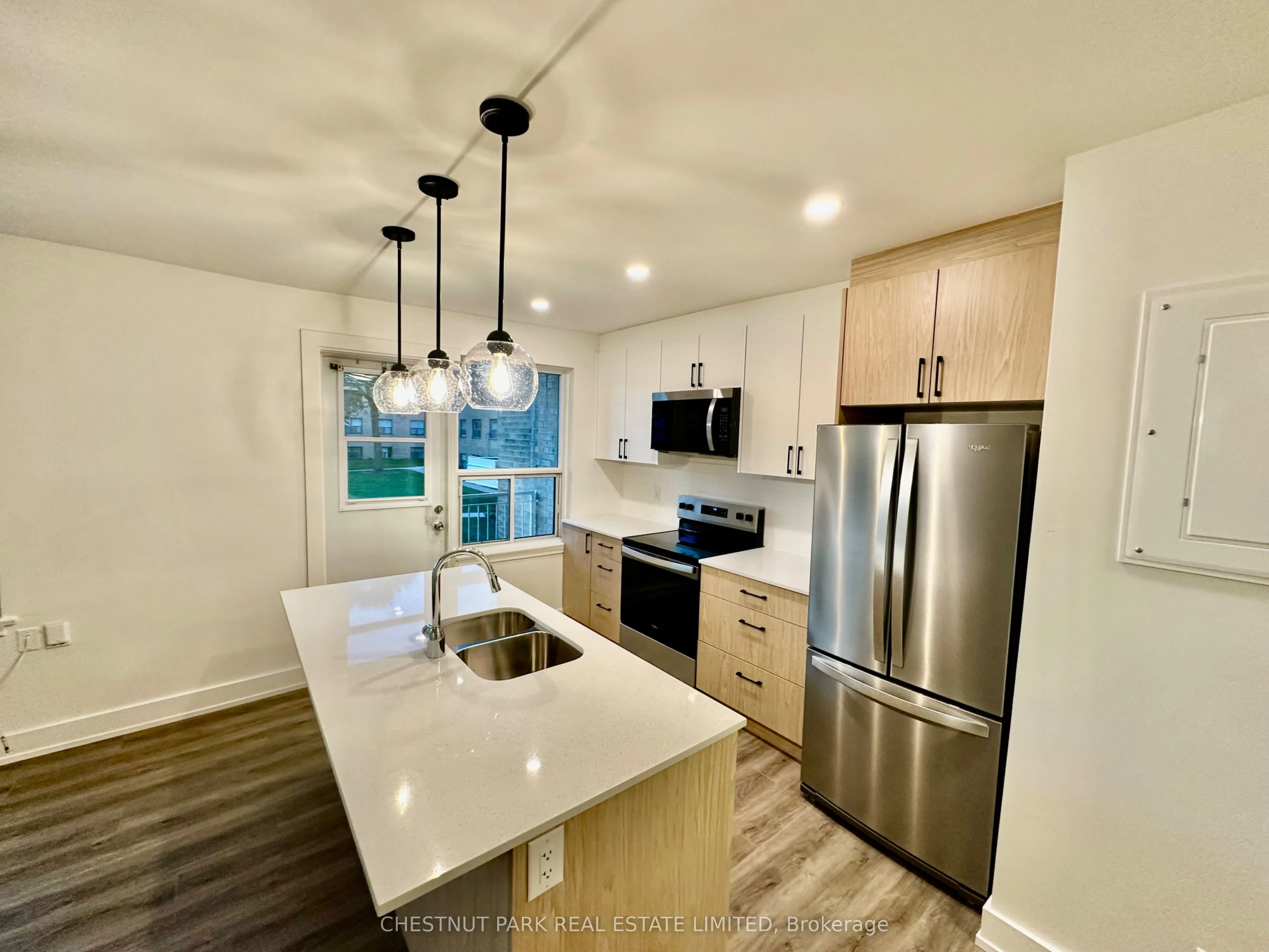 8 Wingreen Court, #4