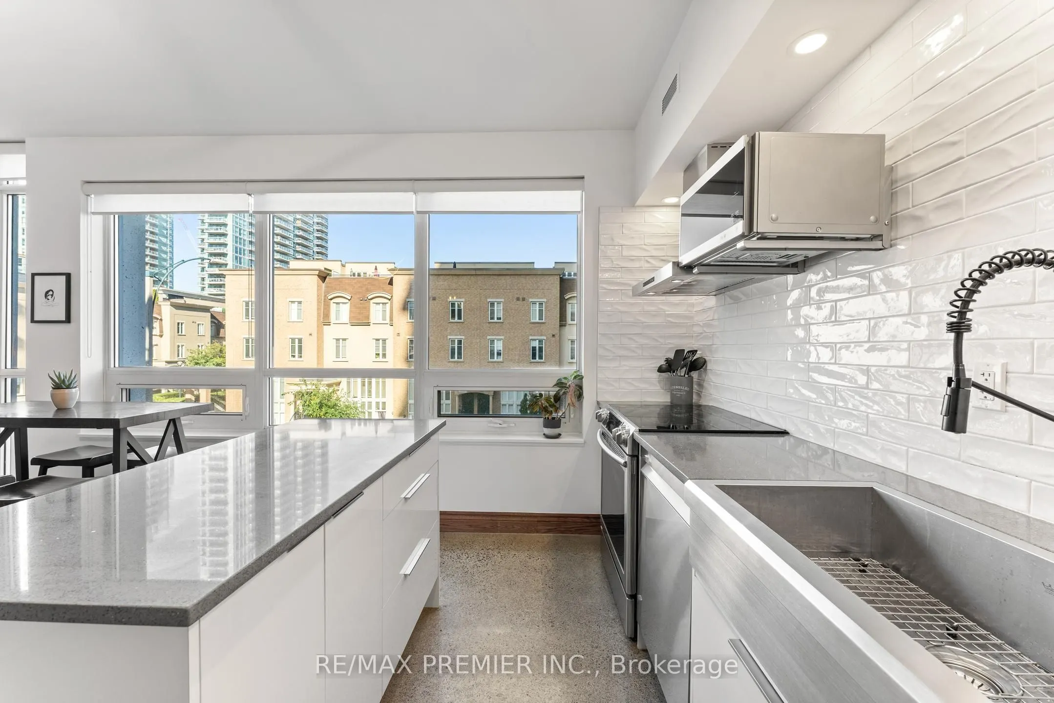 57 East Liberty Street, #TH13
