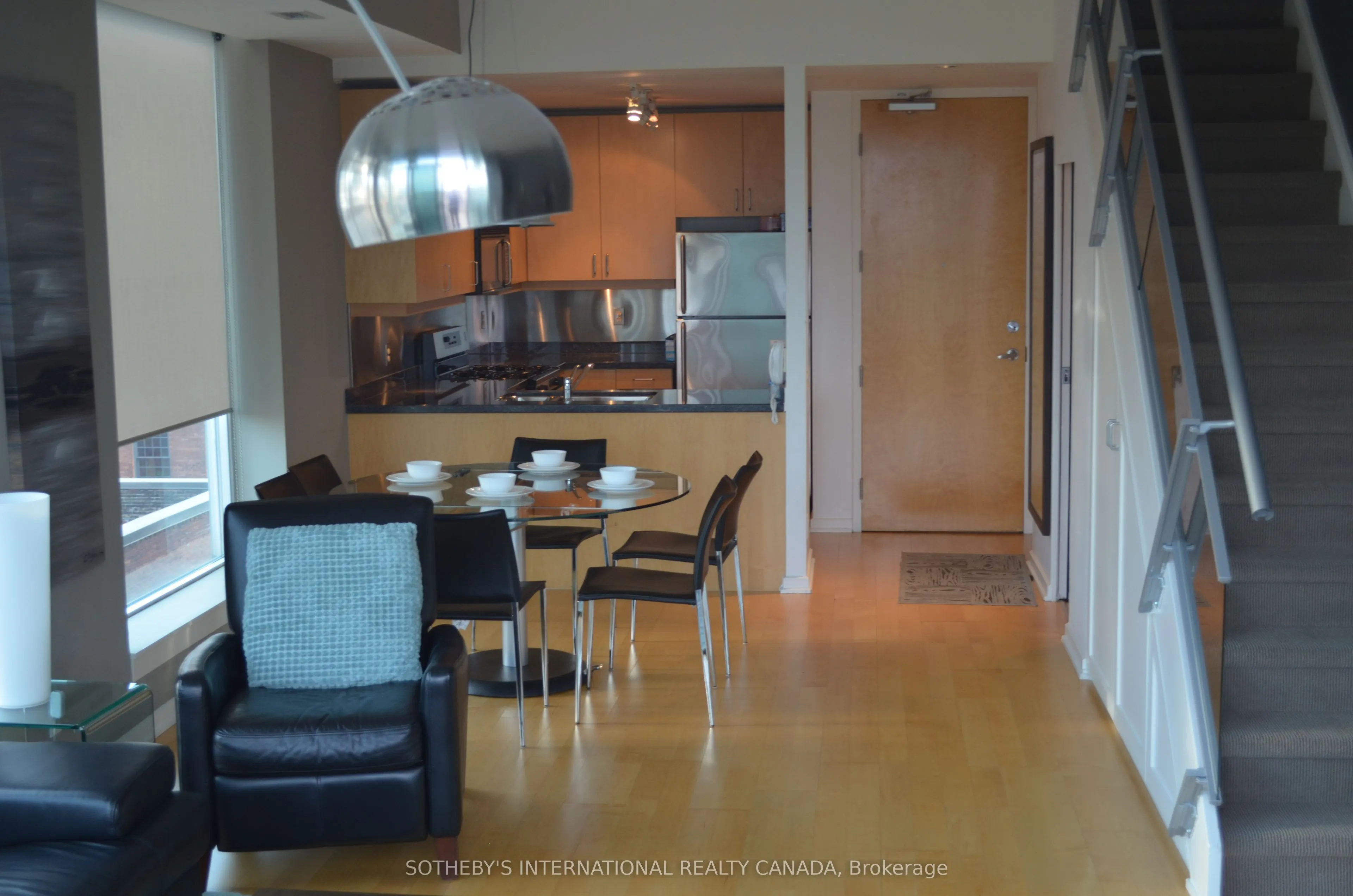 388 Richmond Street W, #725