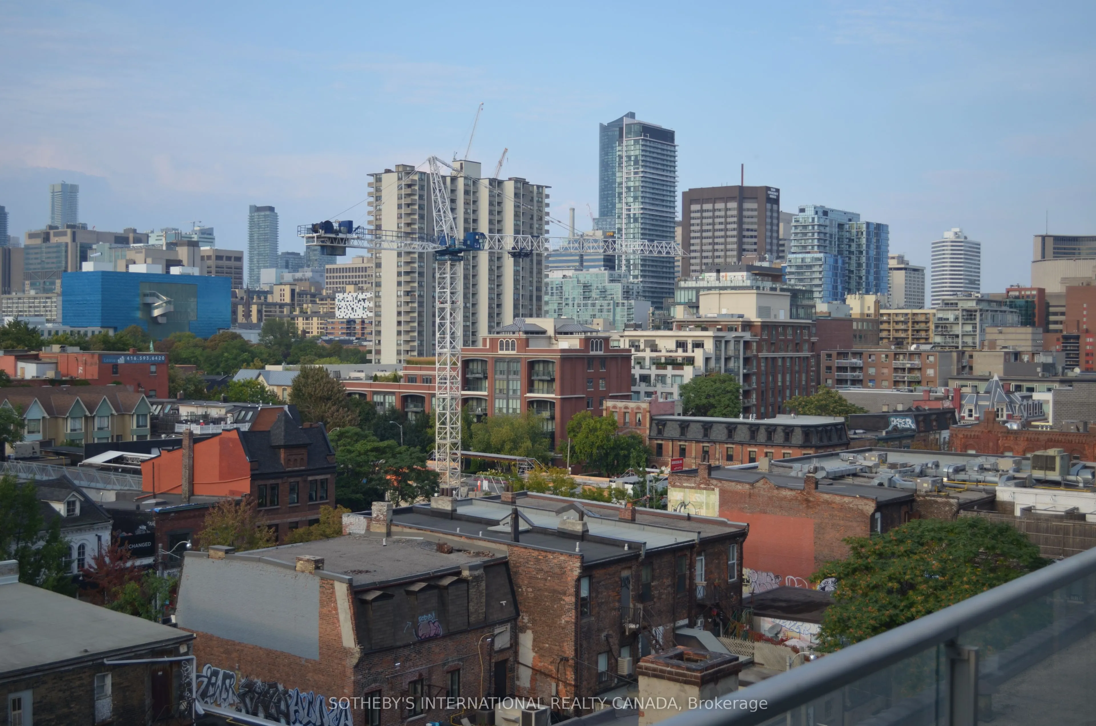 388 Richmond Street W, #725