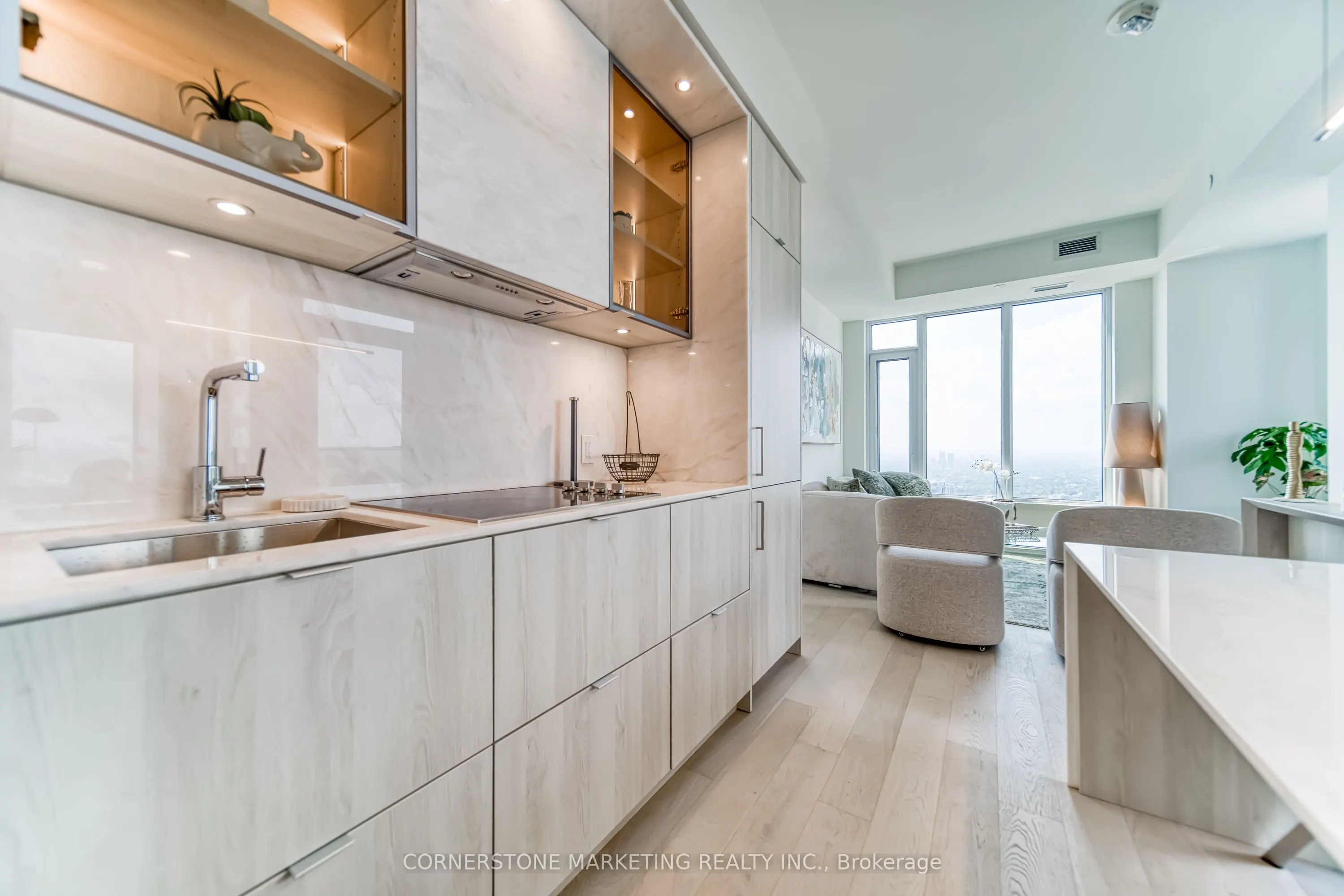11 Yorkville Avenue, #4702