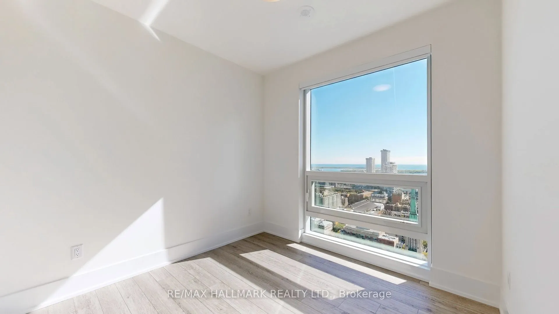 89 Church Street, #3708