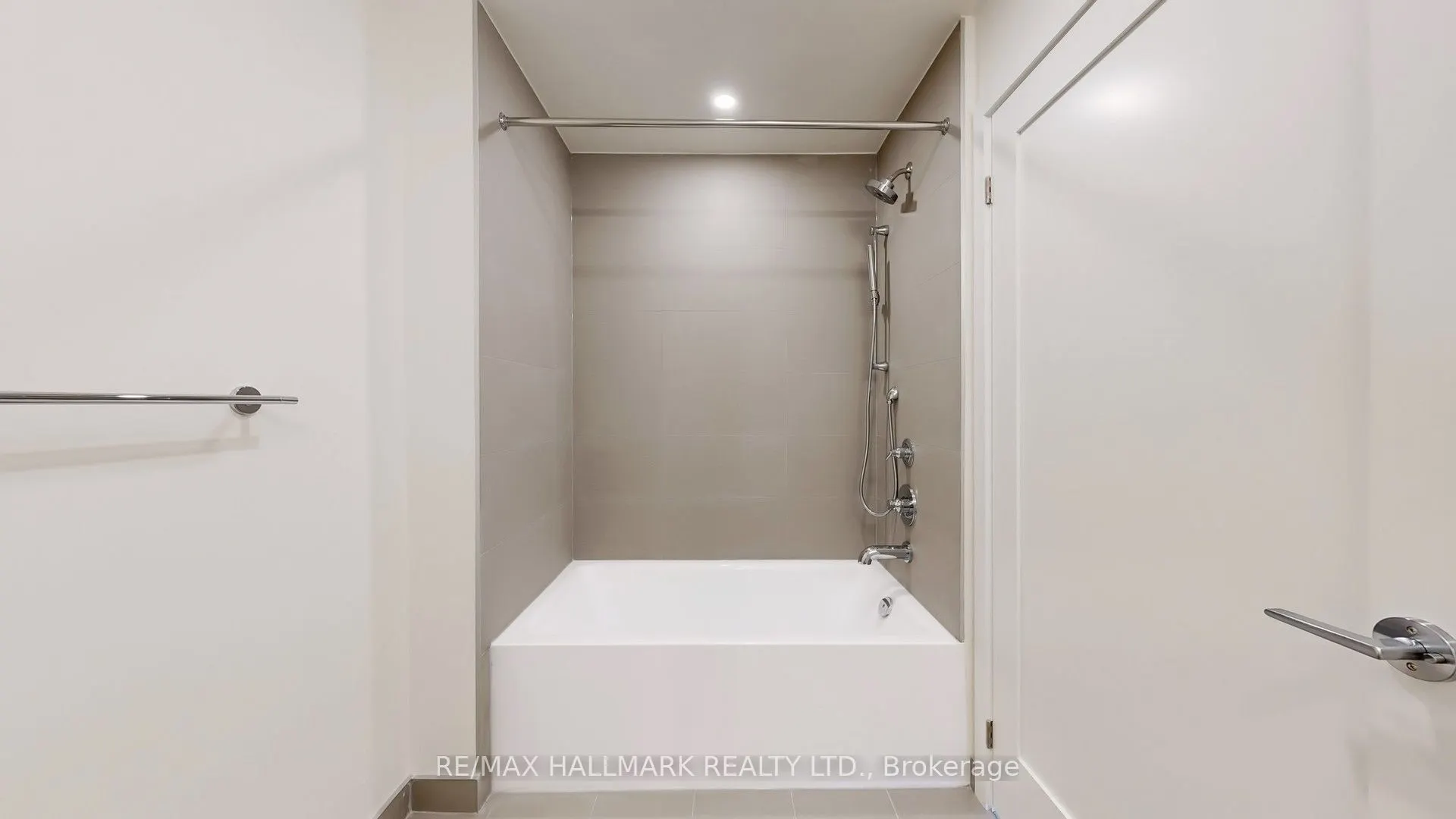 89 Church Street, #3708