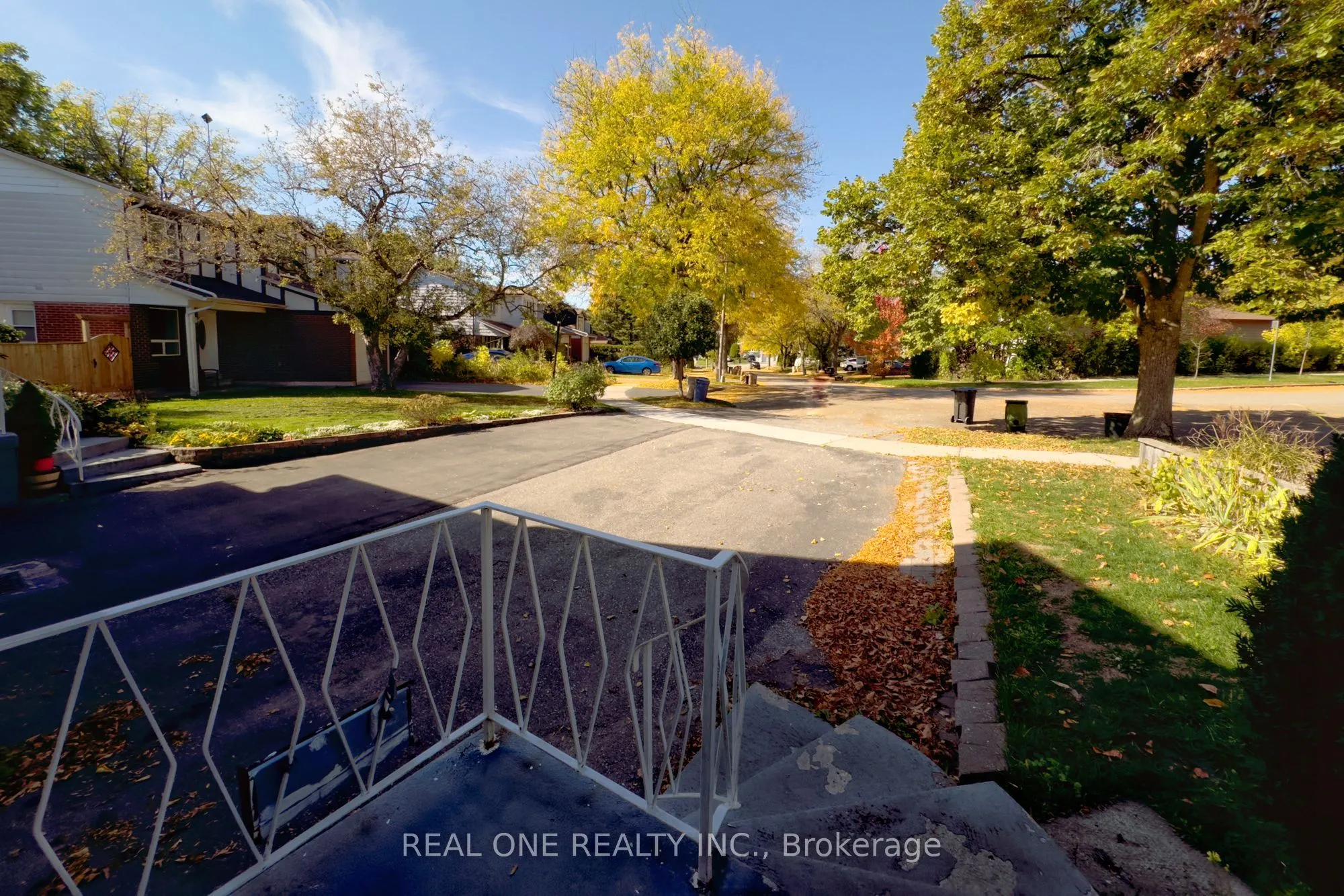 27 Tuscarora Drive, #Upper