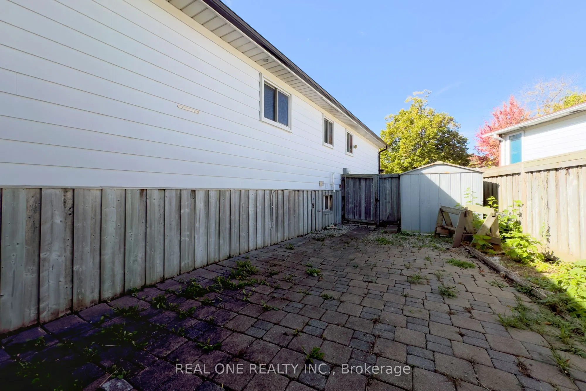 27 Tuscarora Drive, #Upper