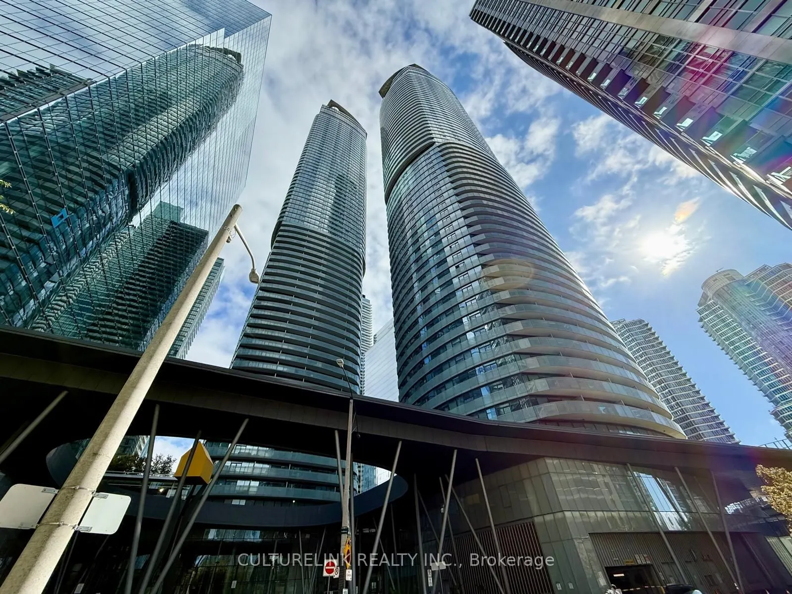 12 York Street, #3609