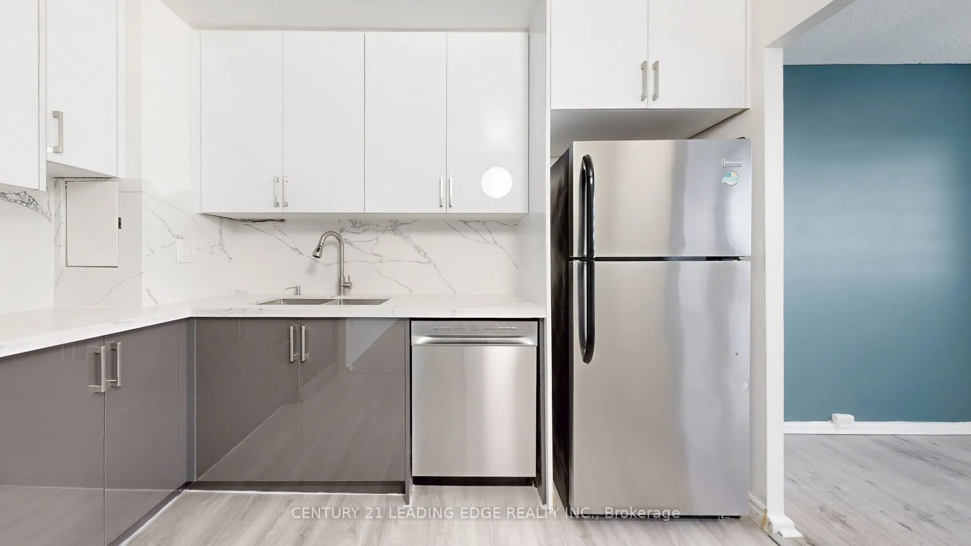 10 Sunny Glenway, #1202
