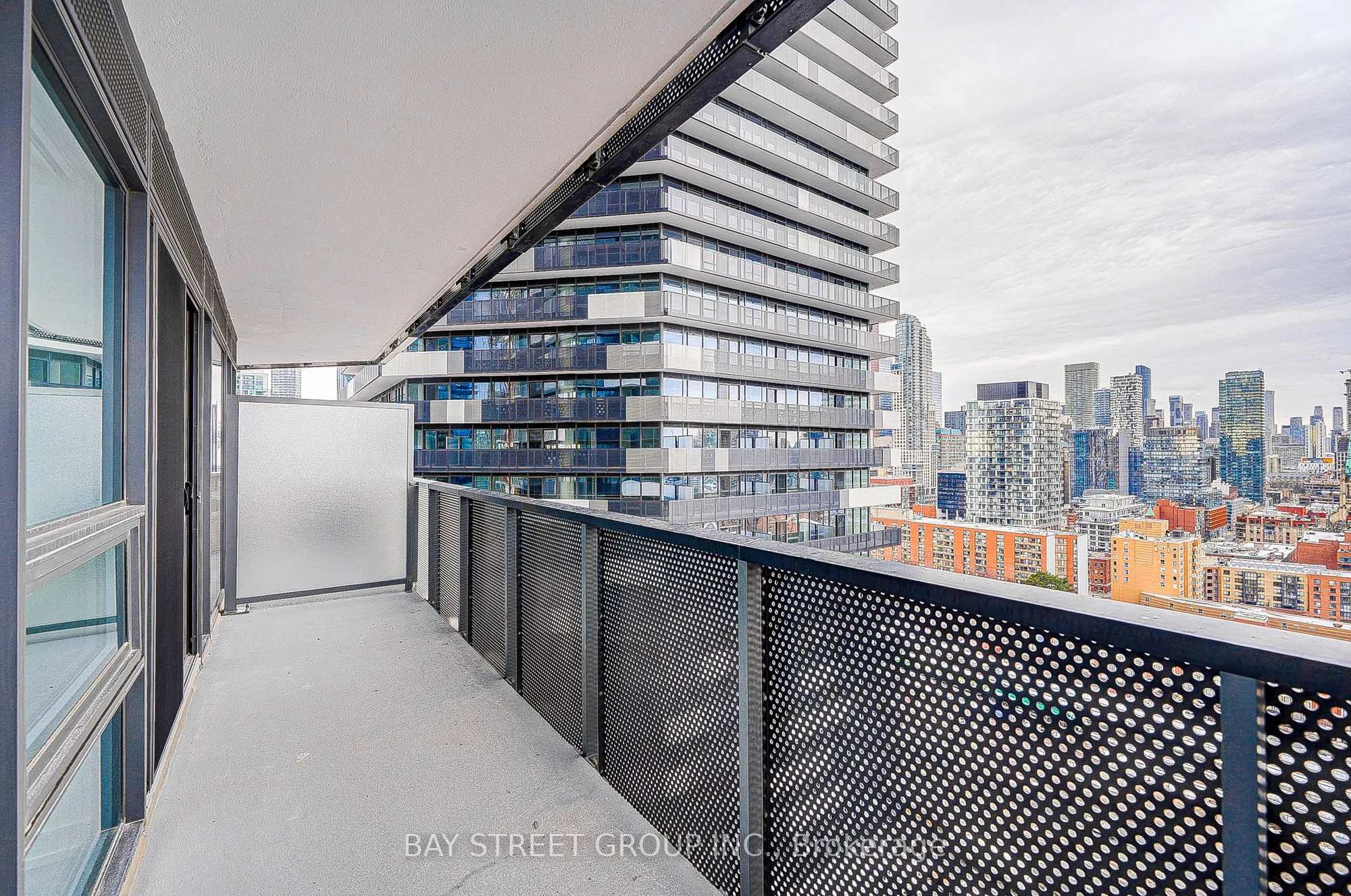 138 Downes Street, #2501