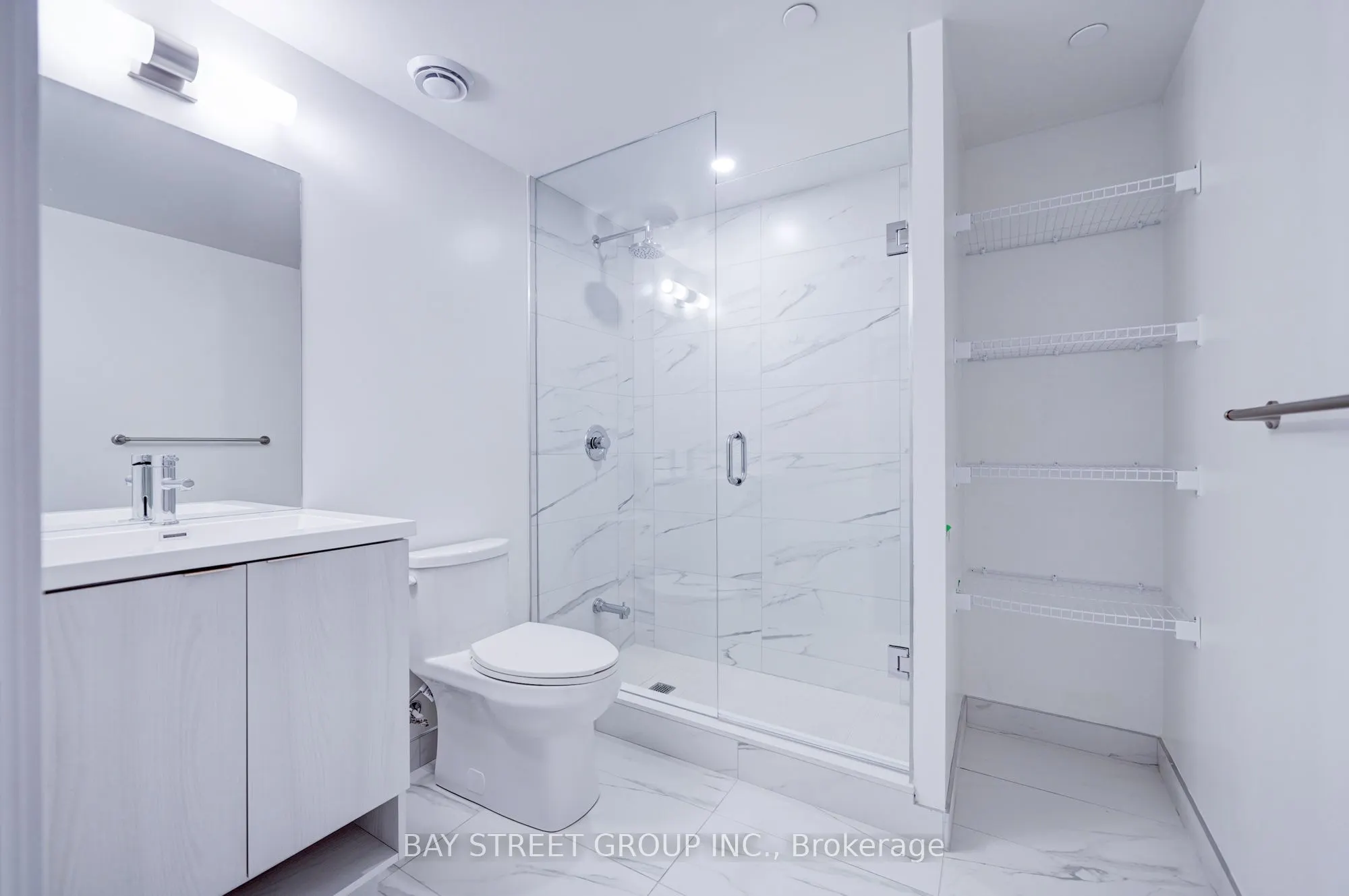 138 Downes Street, #2501