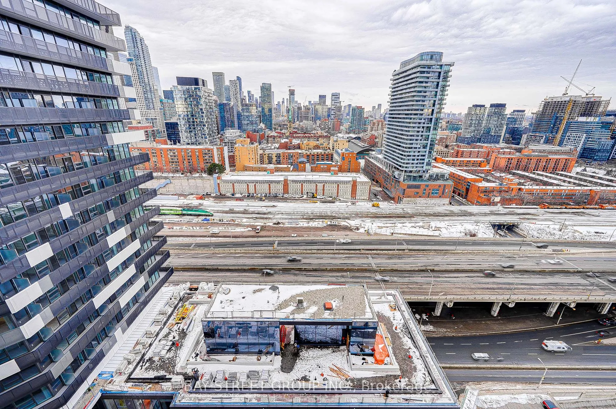 138 Downes Street, #2501