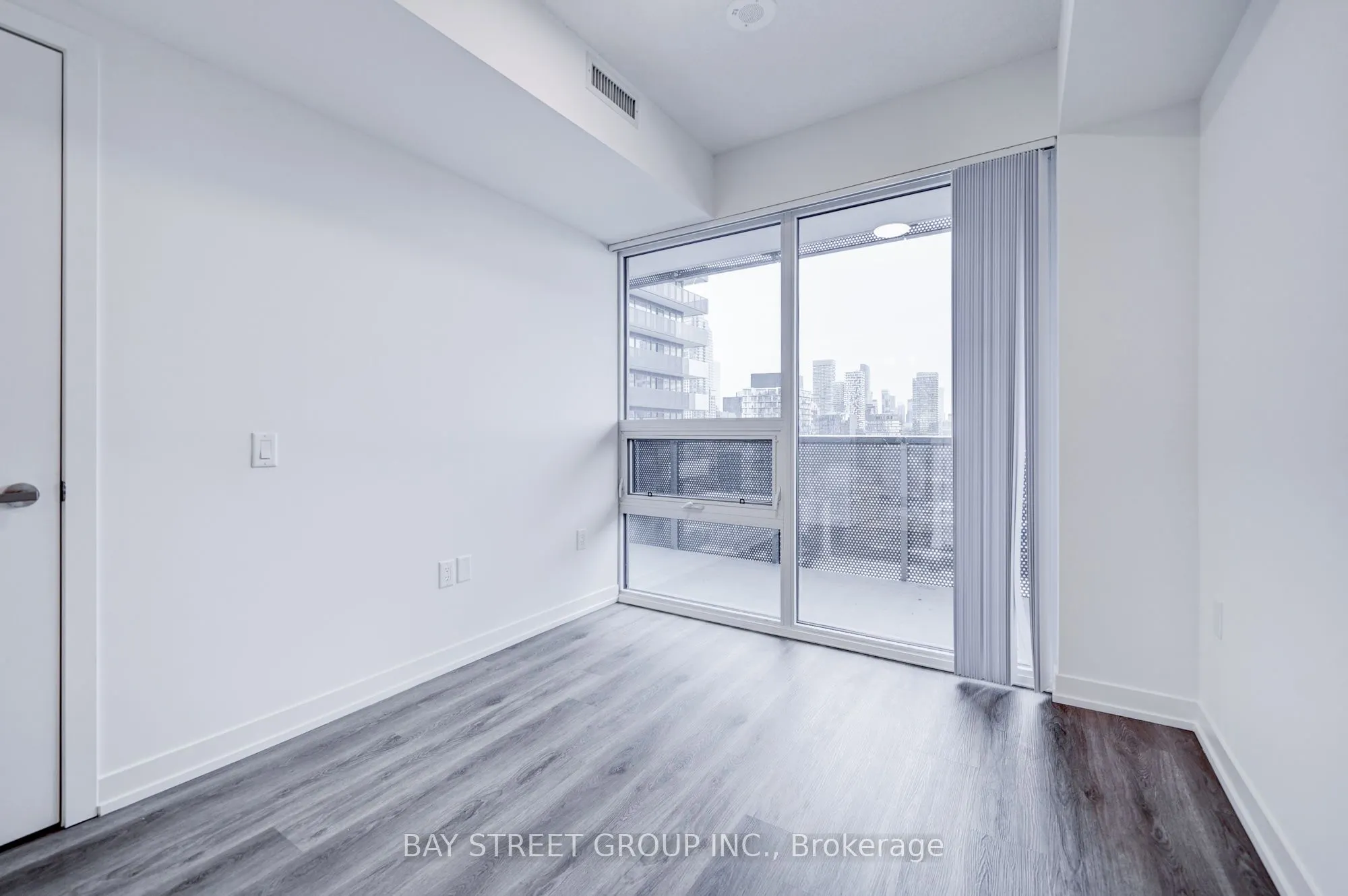 138 Downes Street, #2501