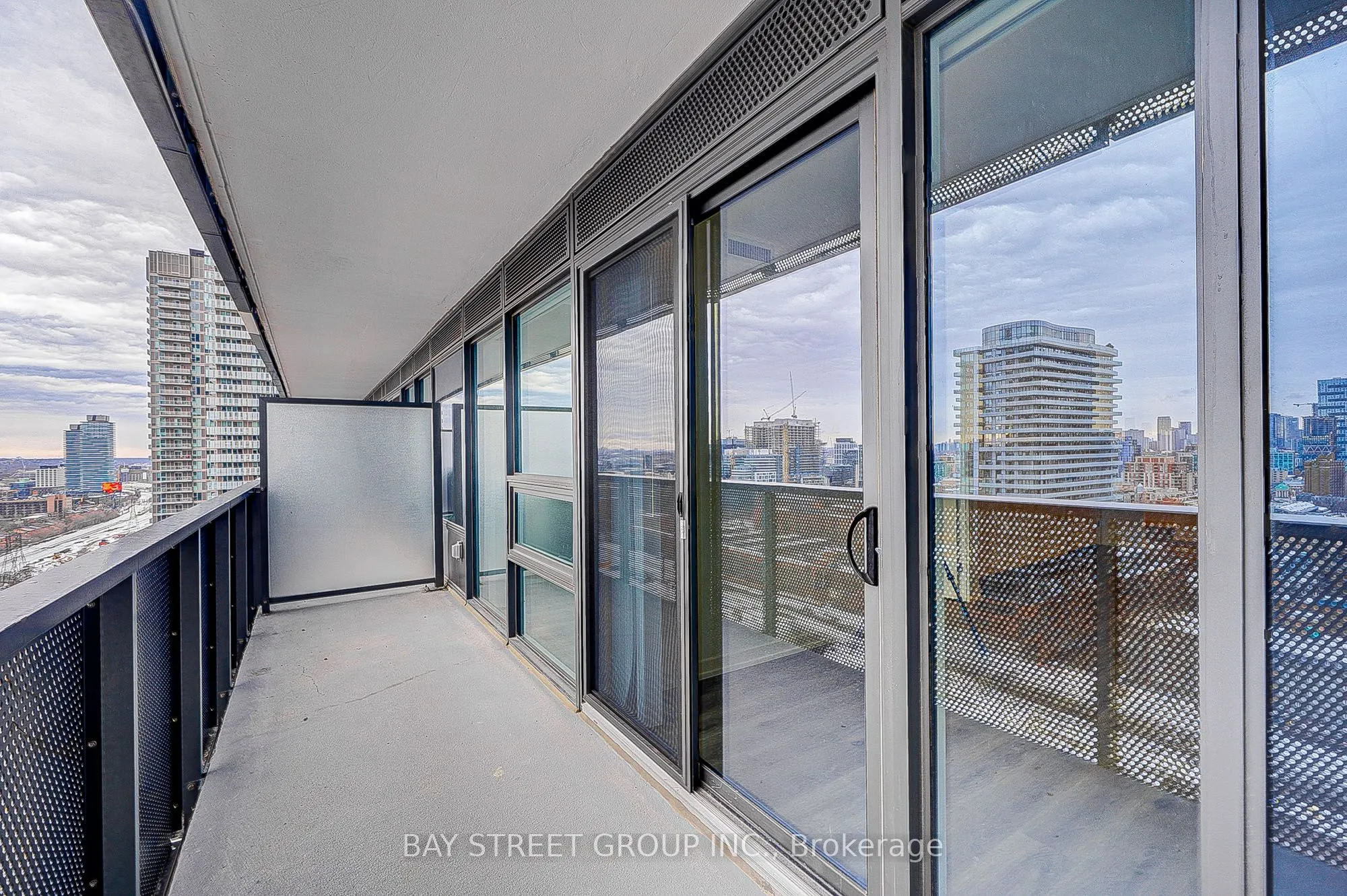 138 Downes Street, #2501